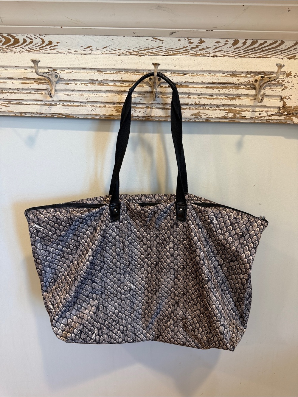 Coach F77461 Getaway Snake Print Packable Weekender & Pouch Bag Silver/Gunmetal - Picture 5 of 12